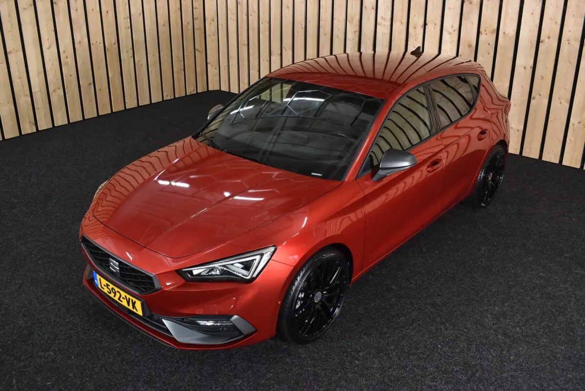 1.5 eTSI Style FR 125dkm Trekhaak Carplay DSG LED Virtual ACC Stoelverw. + Nwe APK