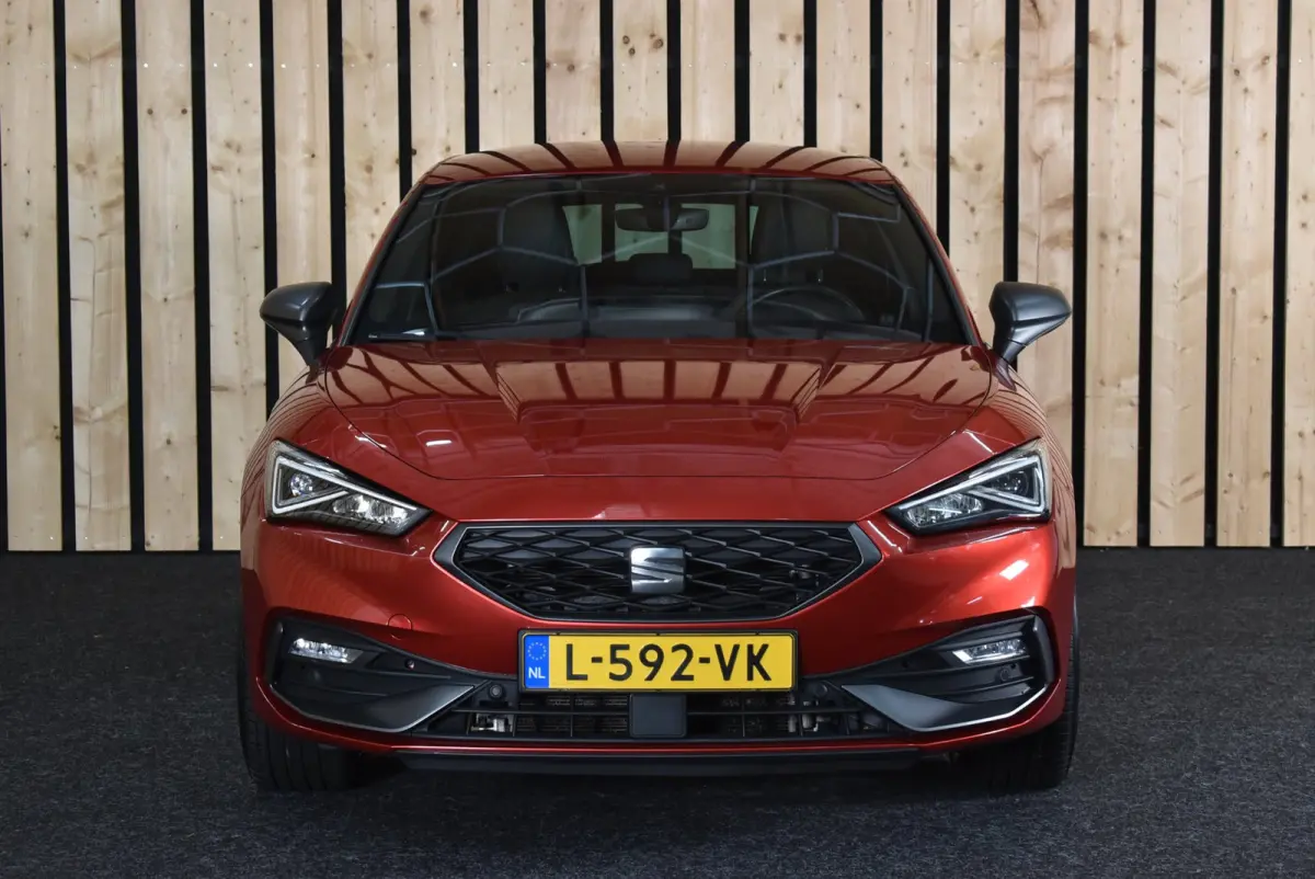 1.5 eTSI Style FR 125dkm Trekhaak Carplay DSG LED Virtual ACC Stoelverw. + Nwe APK