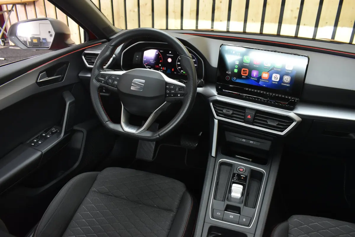 1.5 eTSI Style FR 125dkm Trekhaak Carplay DSG LED Virtual ACC Stoelverw. + Nwe APK
