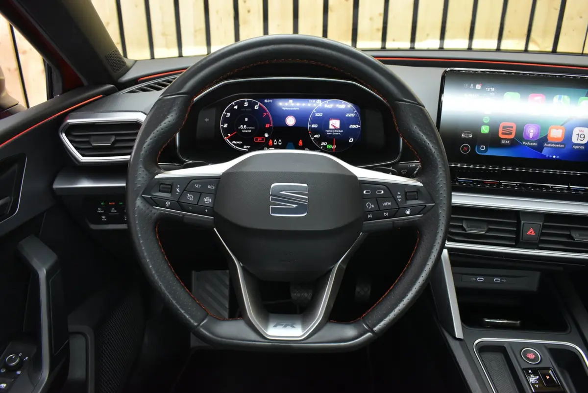 1.5 eTSI Style FR 125dkm Trekhaak Carplay DSG LED Virtual ACC Stoelverw. + Nwe APK