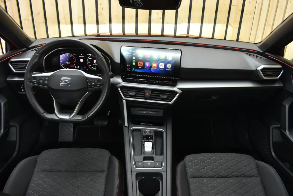1.5 eTSI Style FR 125dkm Trekhaak Carplay DSG LED Virtual ACC Stoelverw. + Nwe APK