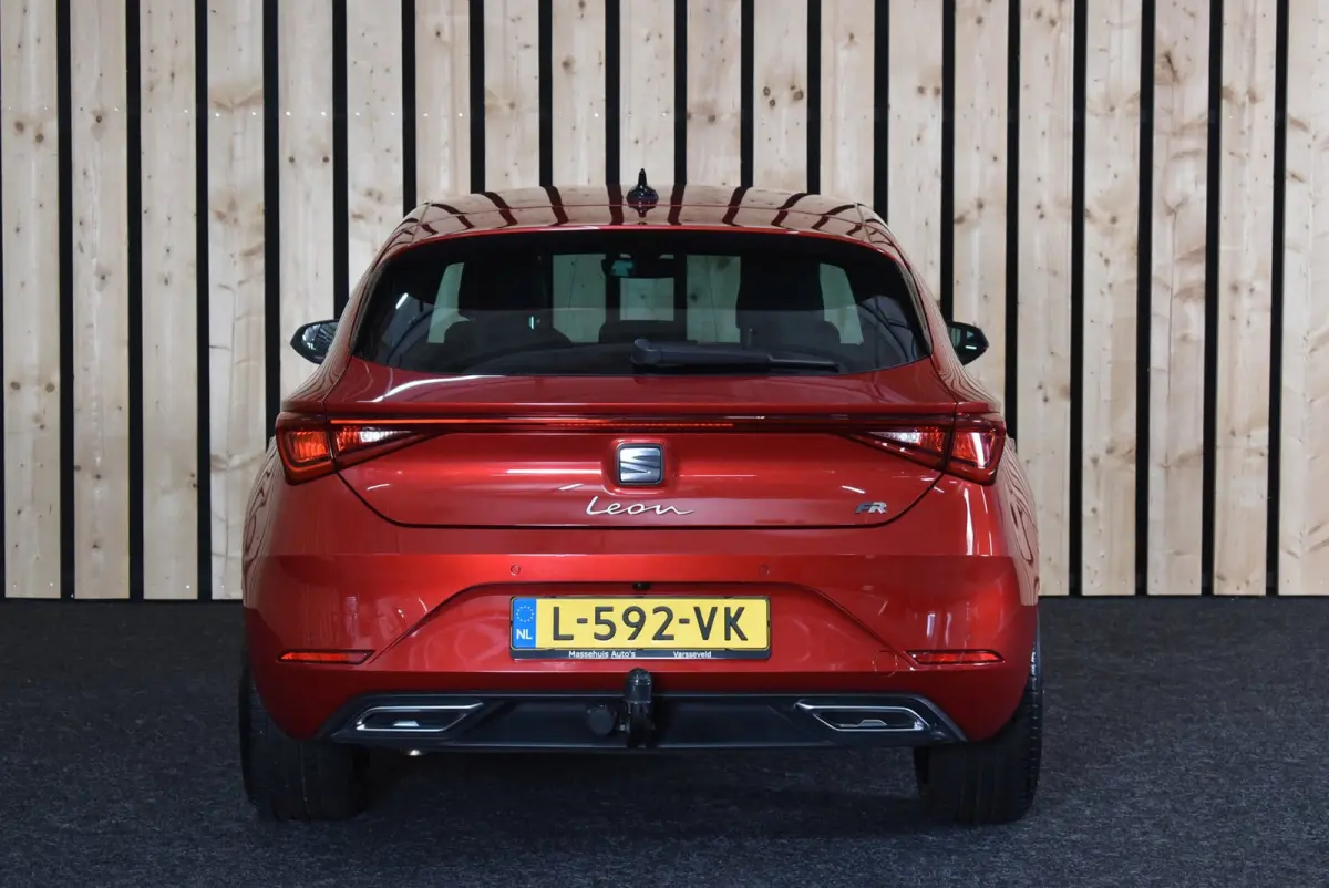 1.5 eTSI Style FR 125dkm Trekhaak Carplay DSG LED Virtual ACC Stoelverw. + Nwe APK