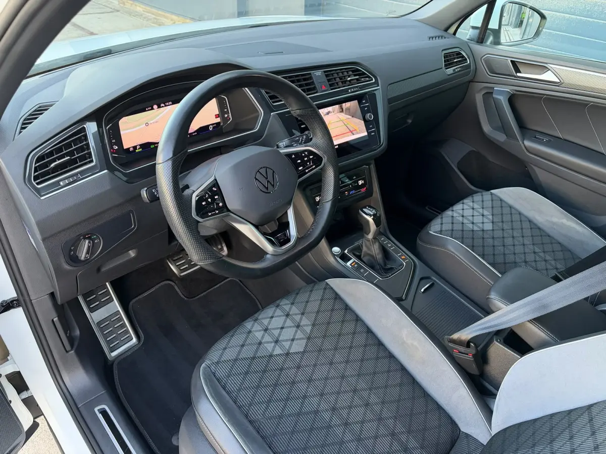 1.4 TSI eHybrid 3x R-LINE l CAMERA l MATRIX l ACC l STOEL-VERW l ORG.NL l 1e EIG l DEALER OND. l BTW l NAP