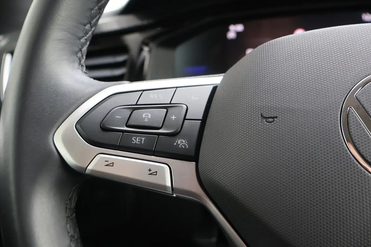1.0 TSI 115pk DSG Life Edition | Apple Carplay | Camera | PDC | Stoelverwarming