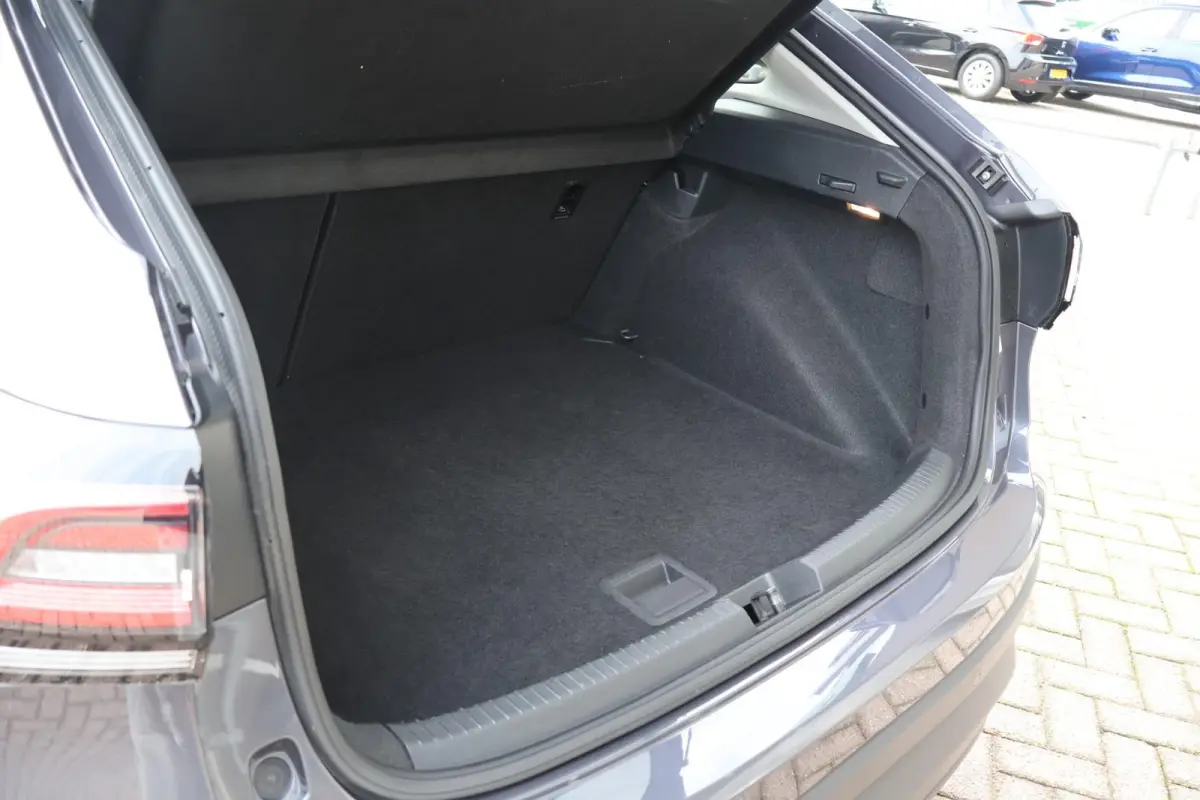 1.0 TSI 115pk DSG Life Edition | Apple Carplay | Camera | PDC | Stoelverwarming