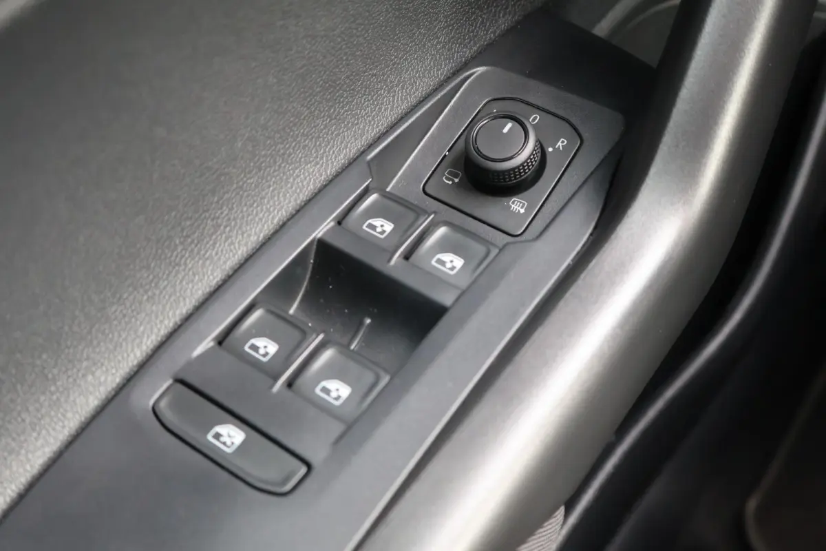 1.0 TSI 115pk DSG Life Edition | Apple Carplay | Camera | PDC | Stoelverwarming