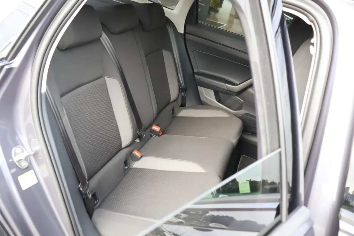 1.0 TSI 115pk DSG Life Edition | Apple Carplay | Camera | PDC | Stoelverwarming