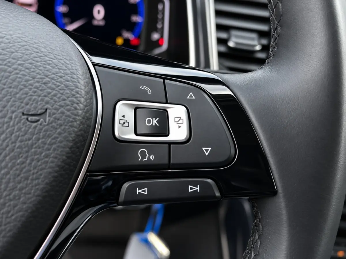 1.5 TSI Sport | Virtual Cockpit | Trekhaak | 19" Velgen | Full Led