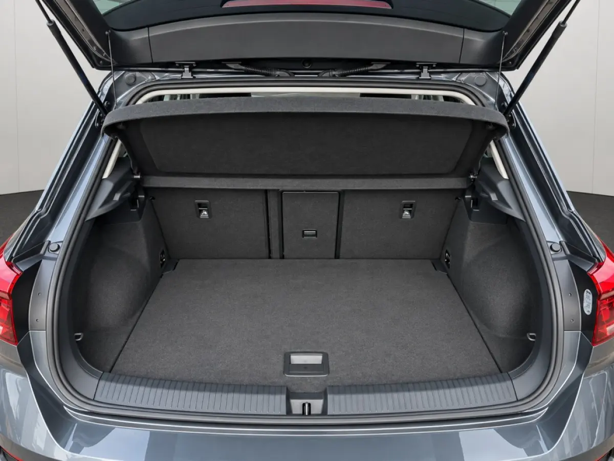 1.5 TSI Sport | Virtual Cockpit | Trekhaak | 19" Velgen | Full Led
