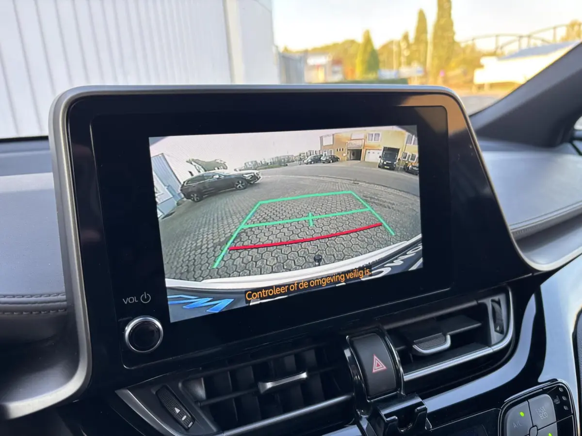 1.8 Hybrid Executive Bi-Tone | Dodehoek | Carplay | Trekhaak | PDC V+A