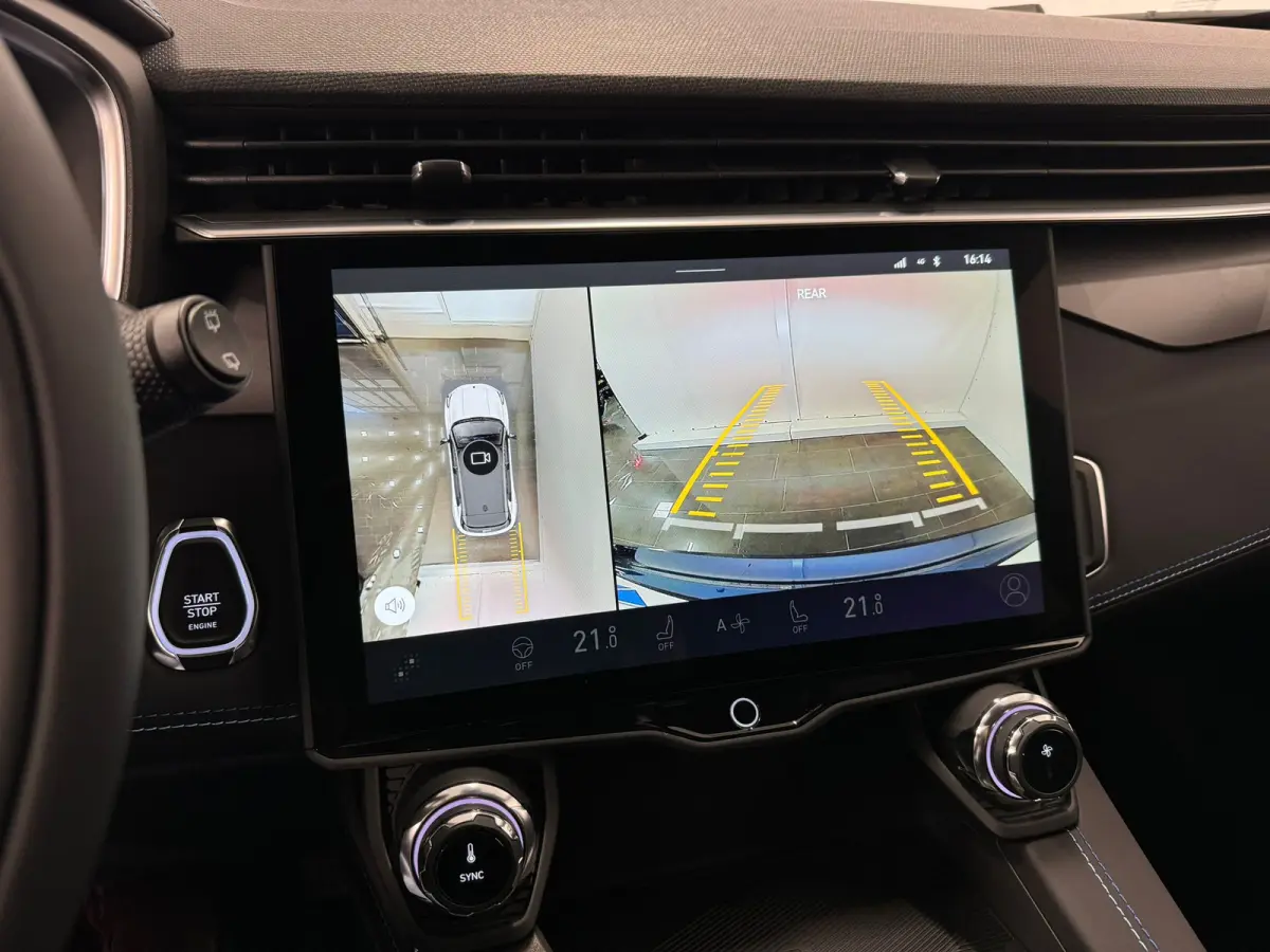 1.5 | 360 camera | Stuur + stoelverwarming | Panoramadak | Apple Carplay/Android Auto | Adapt. Cruise |