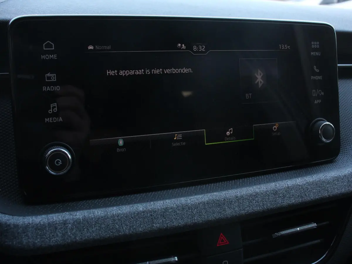1.0 TSI 115pk Automaat Business Edition Navigatie Android Auto / Apple Carplay Climate Control Camera Parkeer sensoren Lichtmetalen Velgen Dab Digitale Cockpit Keyless Led Cruise Control