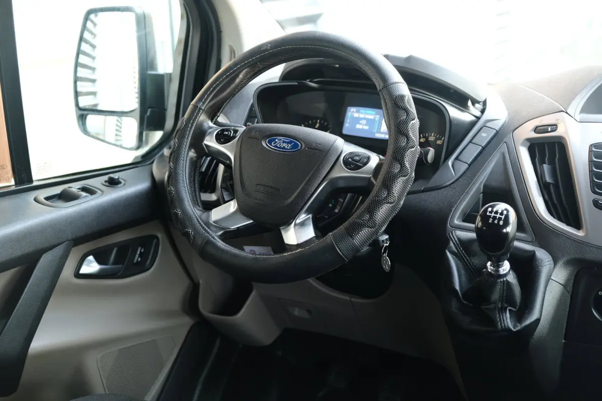 270 2.2 TDCI L1H1 Trend DC Camera PDC Navi Airco