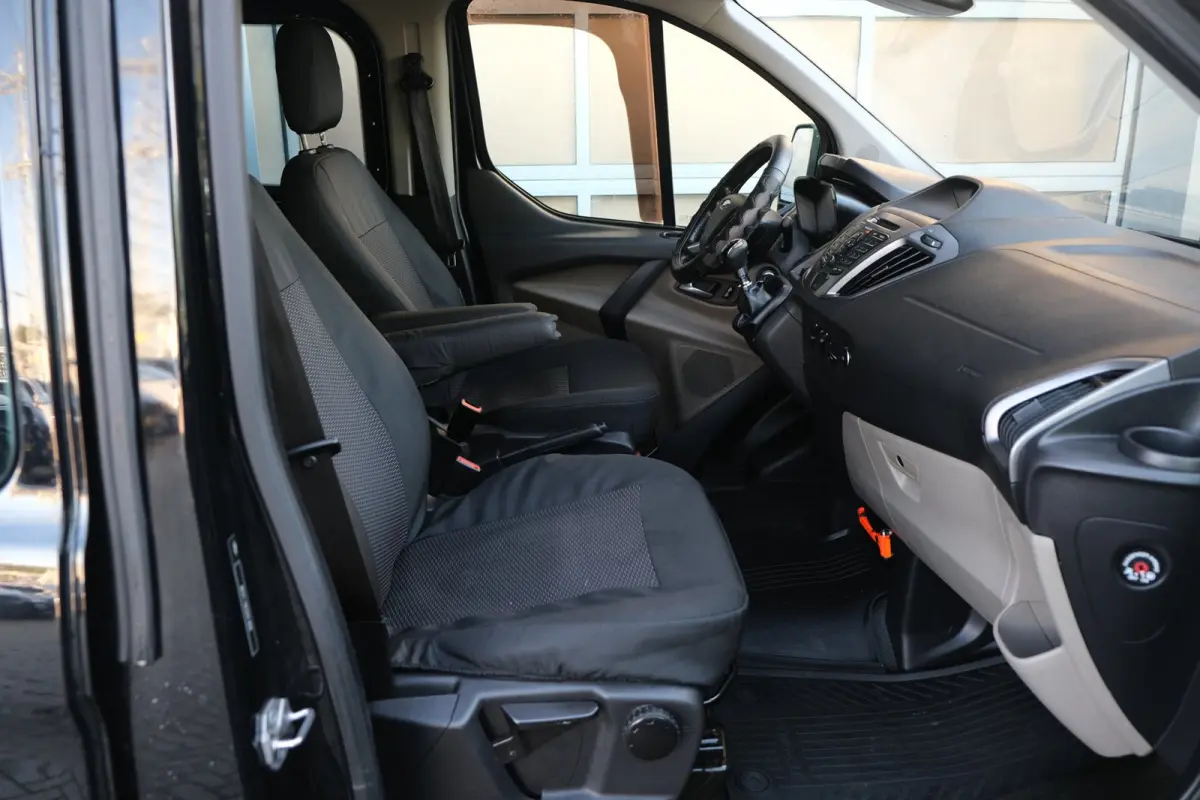 270 2.2 TDCI L1H1 Trend DC Camera PDC Navi Airco