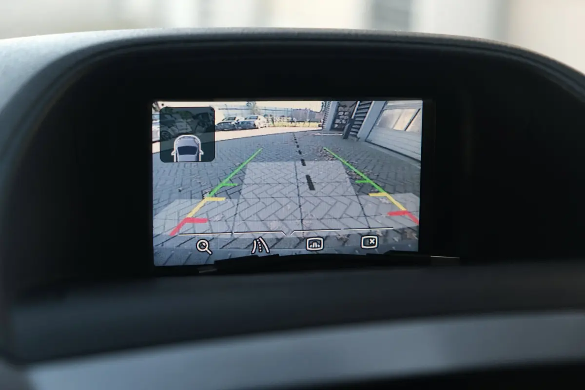 270 2.2 TDCI L1H1 Trend DC Camera PDC Navi Airco
