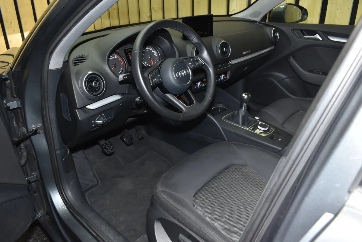 1.0 TFSI Sport Lease Edition 146dkm Carplay ACC 18"4S Bi-xenon Clima Stoelverw. + Nwe APK