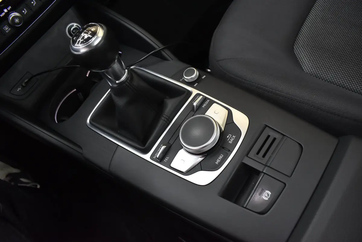 1.0 TFSI Sport Lease Edition 146dkm Carplay ACC 18"4S Bi-xenon Clima Stoelverw. + Nwe APK