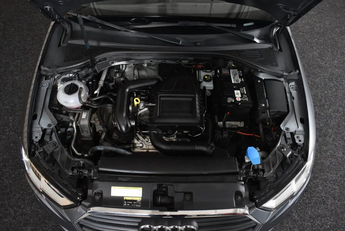 1.0 TFSI Sport Lease Edition 146dkm Carplay ACC 18"4S Bi-xenon Clima Stoelverw. + Nwe APK
