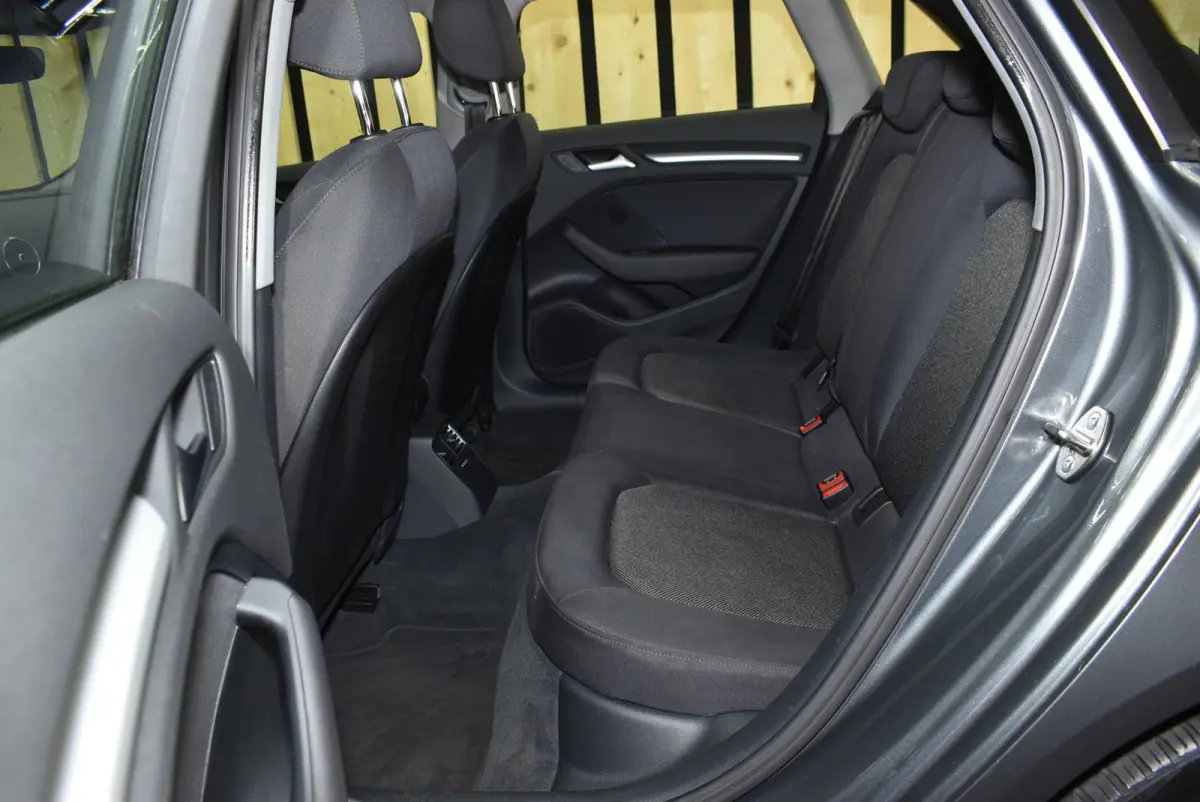 1.0 TFSI Sport Lease Edition 146dkm Carplay ACC 18"4S Bi-xenon Clima Stoelverw. + Nwe APK