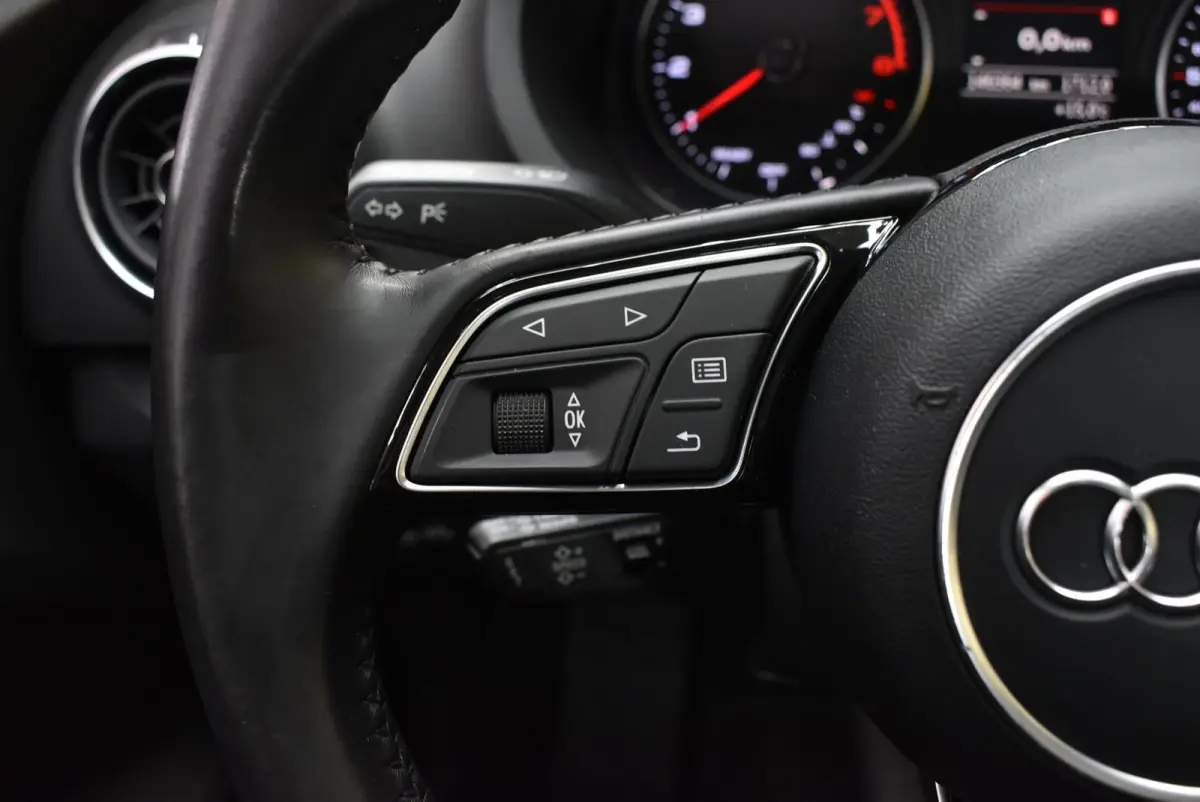 1.0 TFSI Sport Lease Edition 146dkm Carplay ACC 18"4S Bi-xenon Clima Stoelverw. + Nwe APK