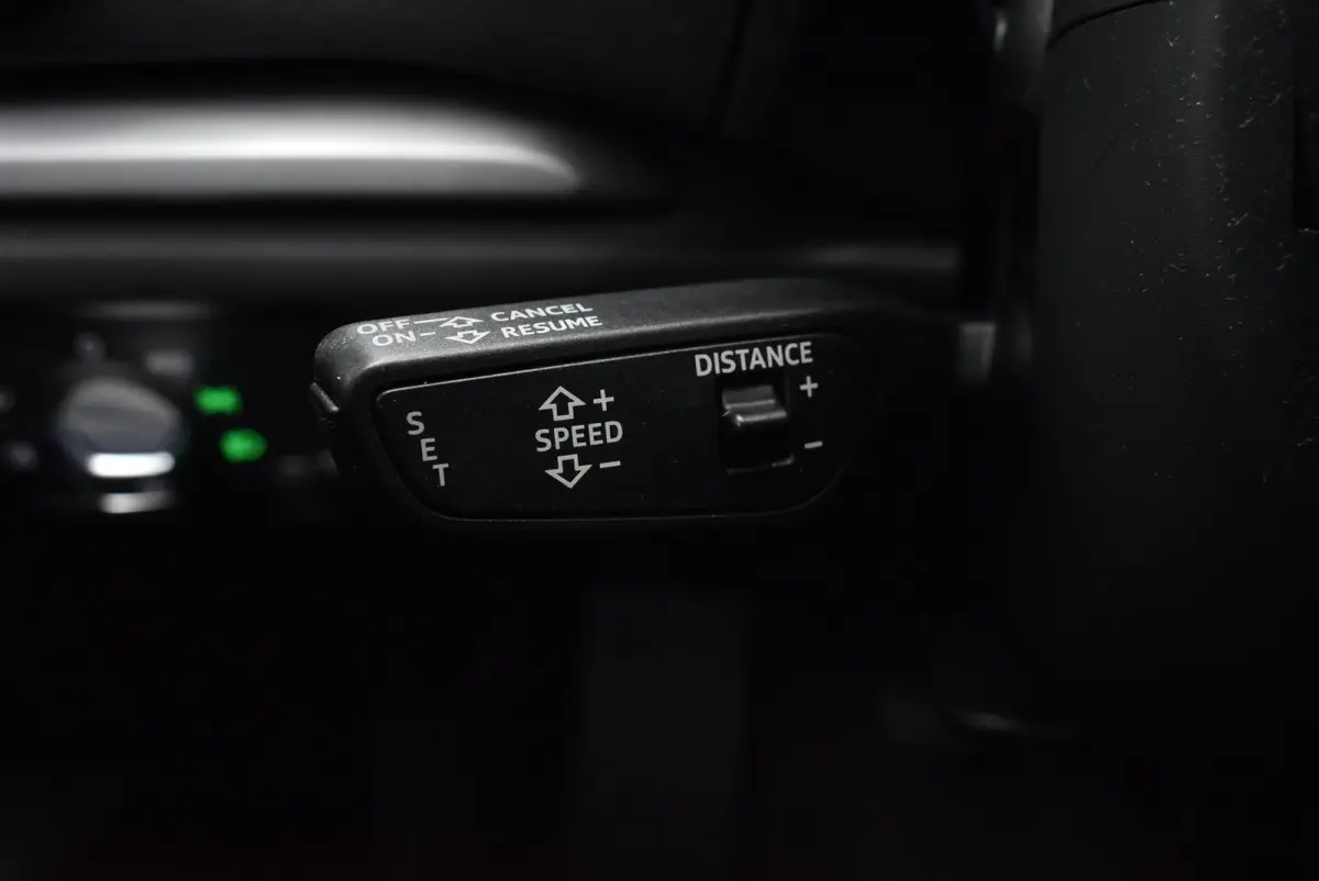 1.0 TFSI Sport Lease Edition 146dkm Carplay ACC 18"4S Bi-xenon Clima Stoelverw. + Nwe APK