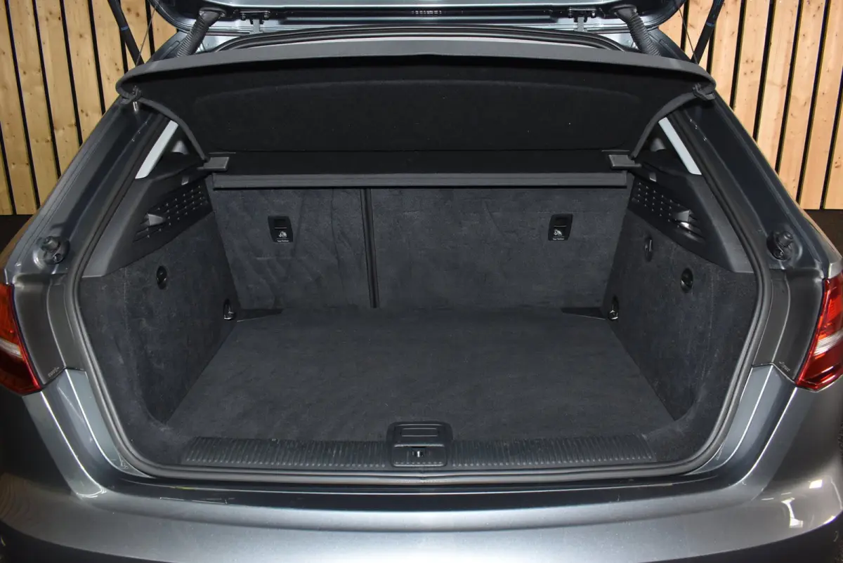 1.0 TFSI Sport Lease Edition 146dkm Carplay ACC 18"4S Bi-xenon Clima Stoelverw. + Nwe APK