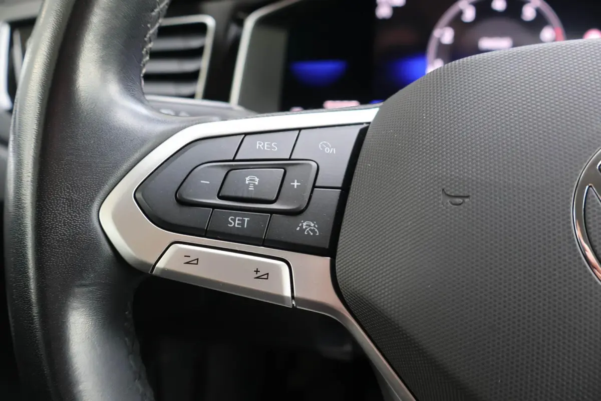 1.0 TSI 110pk Style | Navigatie | Camera | PDC | Carplay