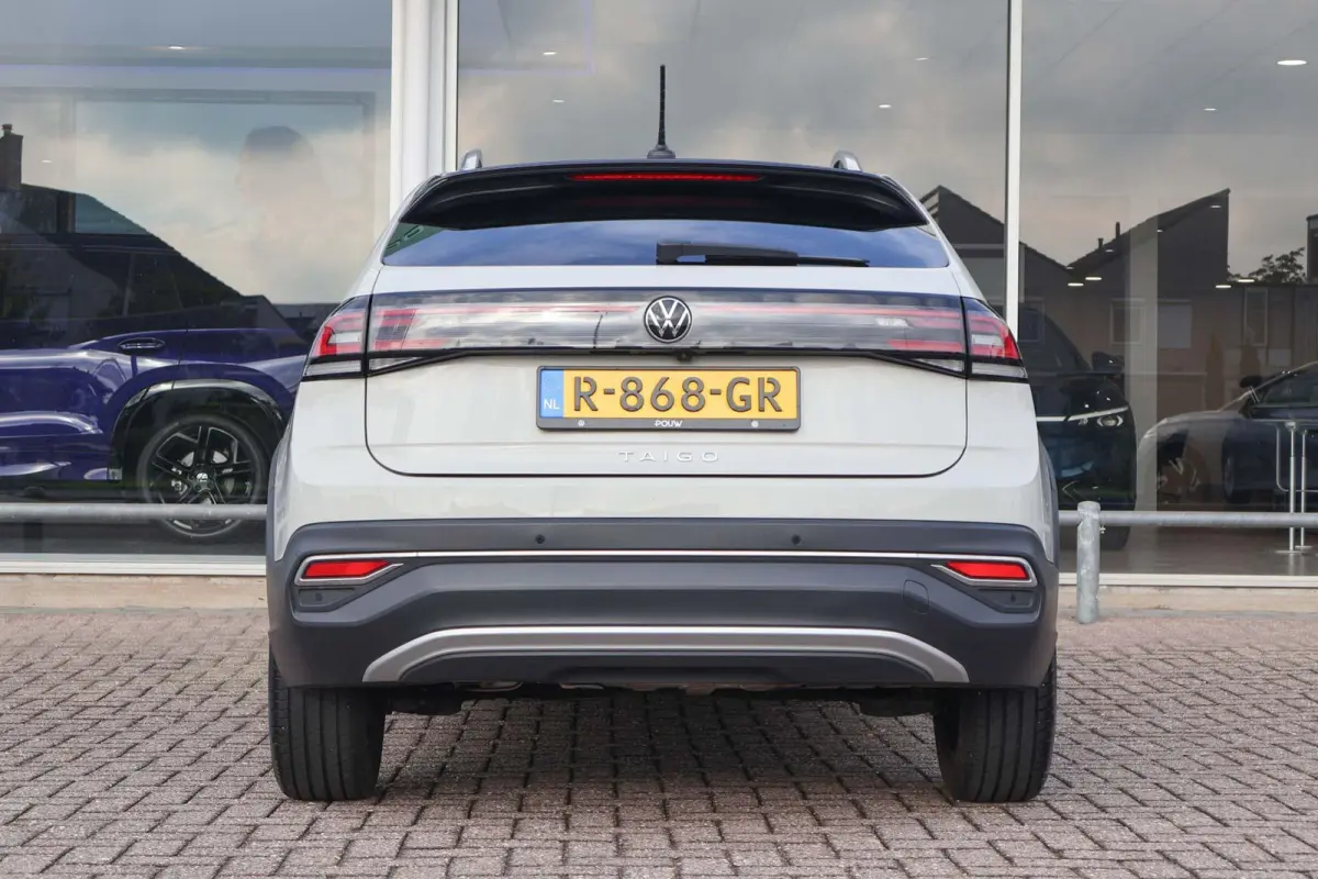 1.0 TSI 110pk Style | Navigatie | Camera | PDC | Carplay