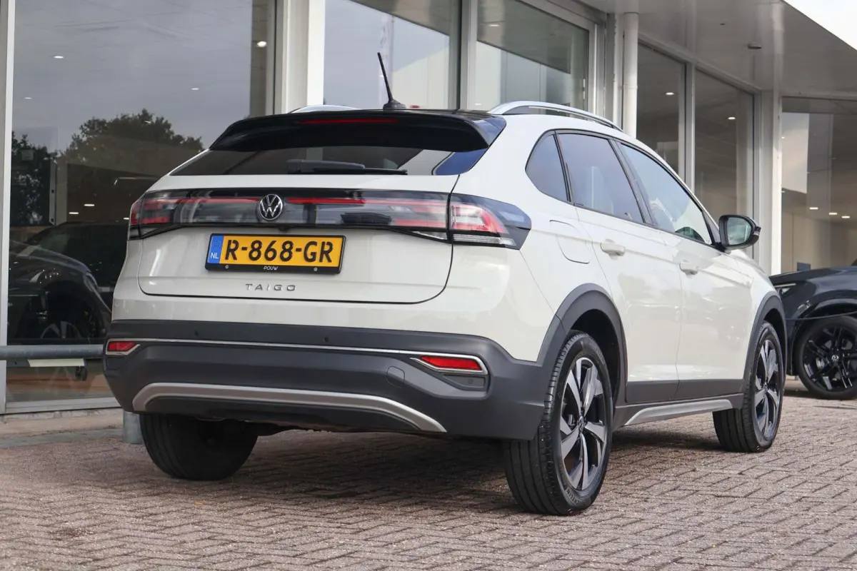 1.0 TSI 110pk Style | Navigatie | Camera | PDC | Carplay