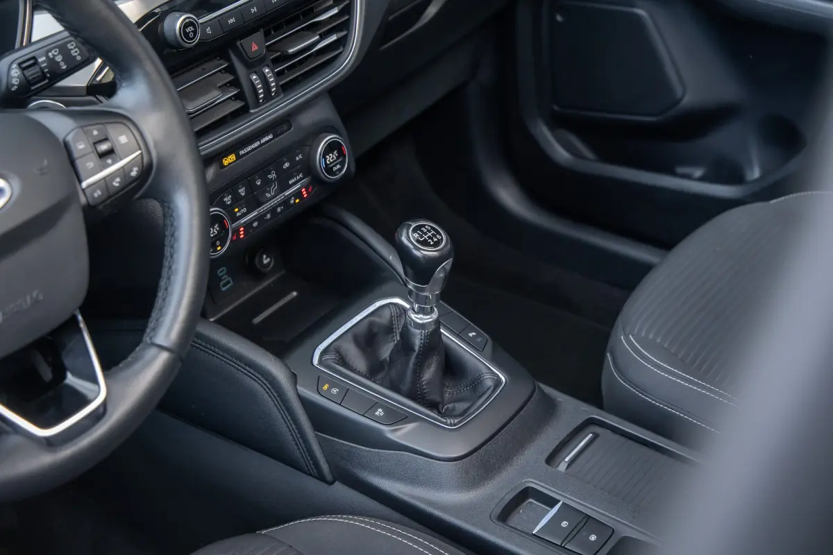 1.5 EcoBoost Titanium | Trekhaak/1800kg trekgewicht | Panoramadak | Head-up | Apple Carplay/Android Auto | Stoel/stuur/voorruit verwarming | Elektrisch bedienbare achterklep | Keyless | Appl