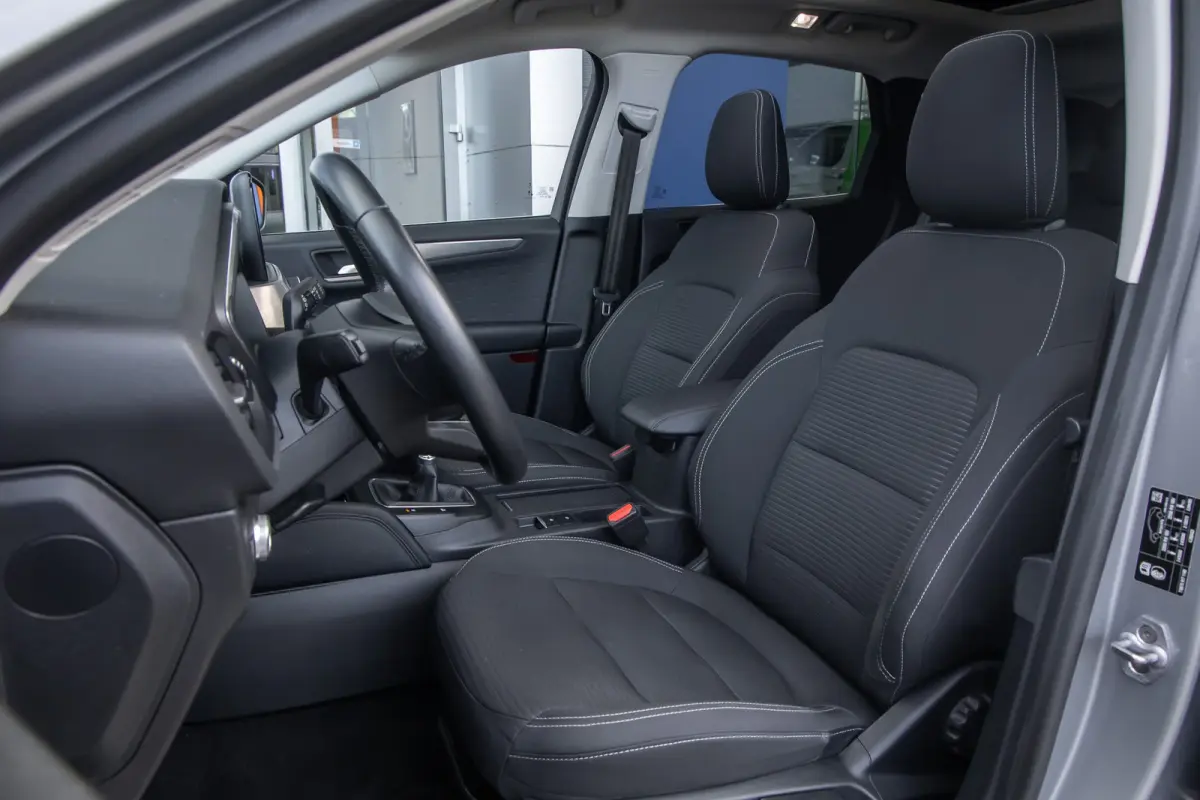1.5 EcoBoost Titanium | Trekhaak/1800kg trekgewicht | Panoramadak | Head-up | Apple Carplay/Android Auto | Stoel/stuur/voorruit verwarming | Elektrisch bedienbare achterklep | Keyless | Appl