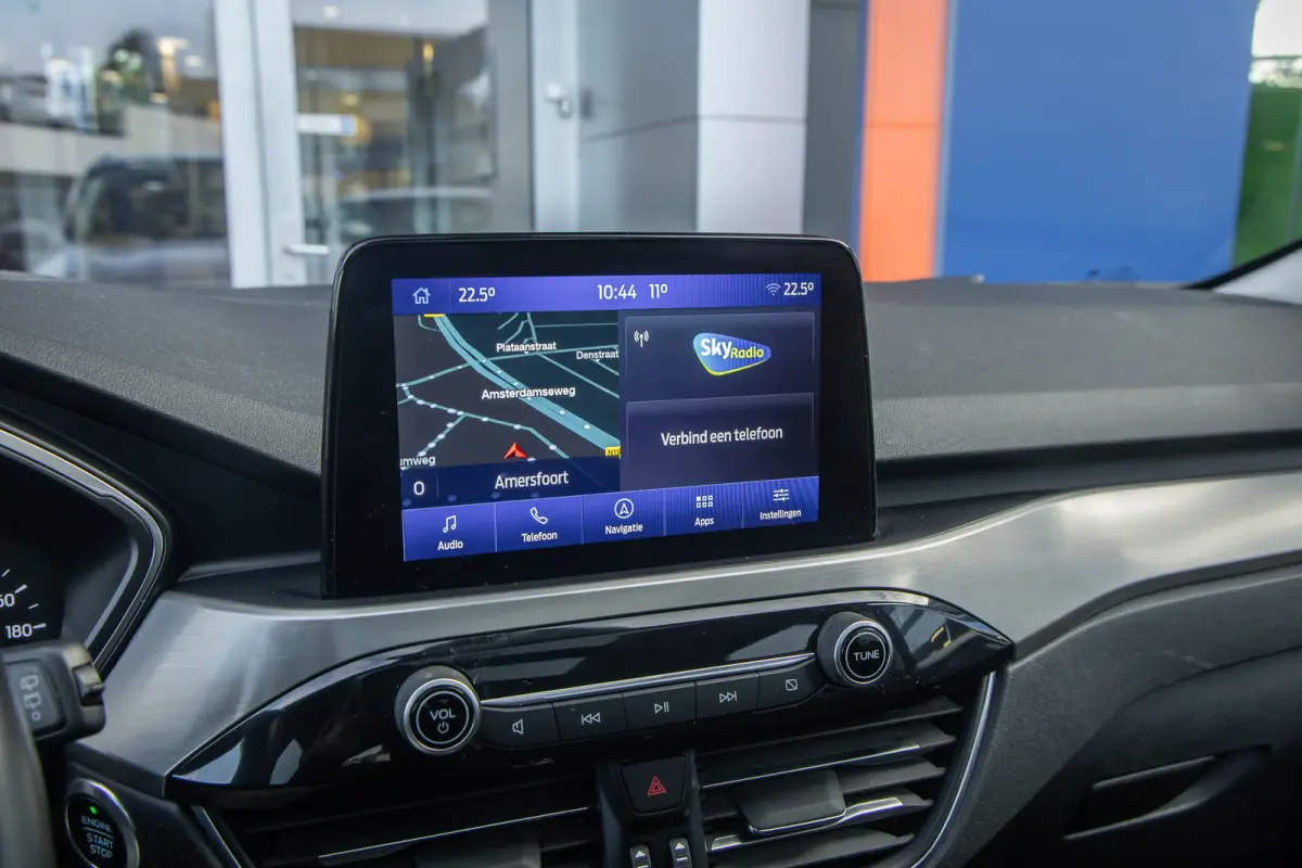 1.5 EcoBoost Titanium | Trekhaak/1800kg trekgewicht | Panoramadak | Head-up | Apple Carplay/Android Auto | Stoel/stuur/voorruit verwarming | Elektrisch bedienbare achterklep | Keyless | Appl
