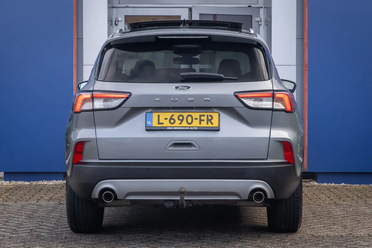 1.5 EcoBoost Titanium | Trekhaak/1800kg trekgewicht | Panoramadak | Head-up | Apple Carplay/Android Auto | Stoel/stuur/voorruit verwarming | Elektrisch bedienbare achterklep | Keyless | Appl