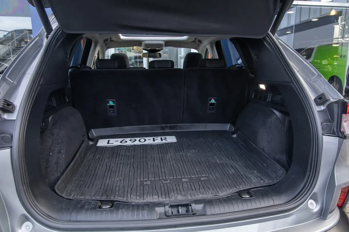 1.5 EcoBoost Titanium | Trekhaak/1800kg trekgewicht | Panoramadak | Head-up | Apple Carplay/Android Auto | Stoel/stuur/voorruit verwarming | Elektrisch bedienbare achterklep | Keyless | Appl
