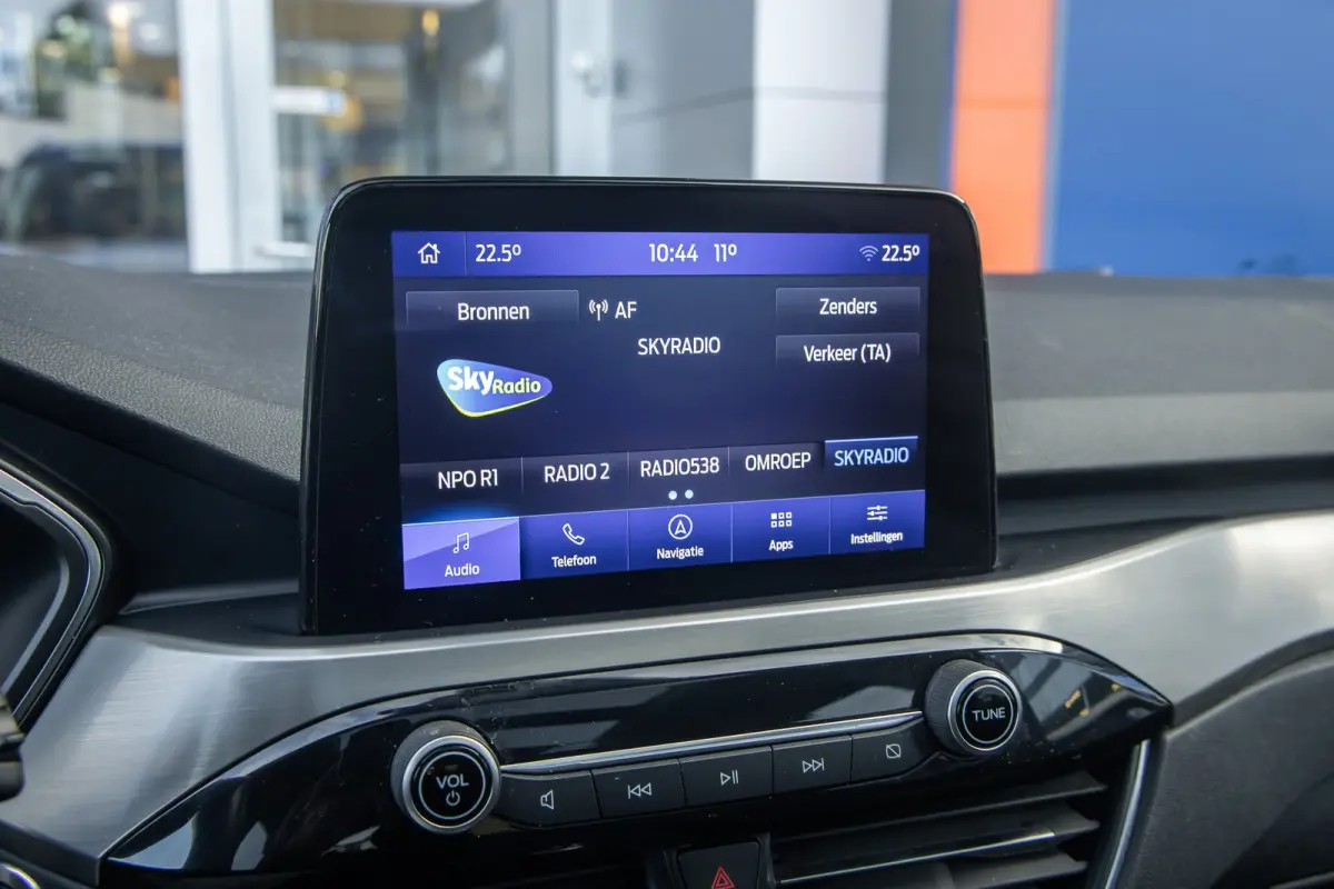 1.5 EcoBoost Titanium | Trekhaak/1800kg trekgewicht | Panoramadak | Head-up | Apple Carplay/Android Auto | Stoel/stuur/voorruit verwarming | Elektrisch bedienbare achterklep | Keyless | Appl