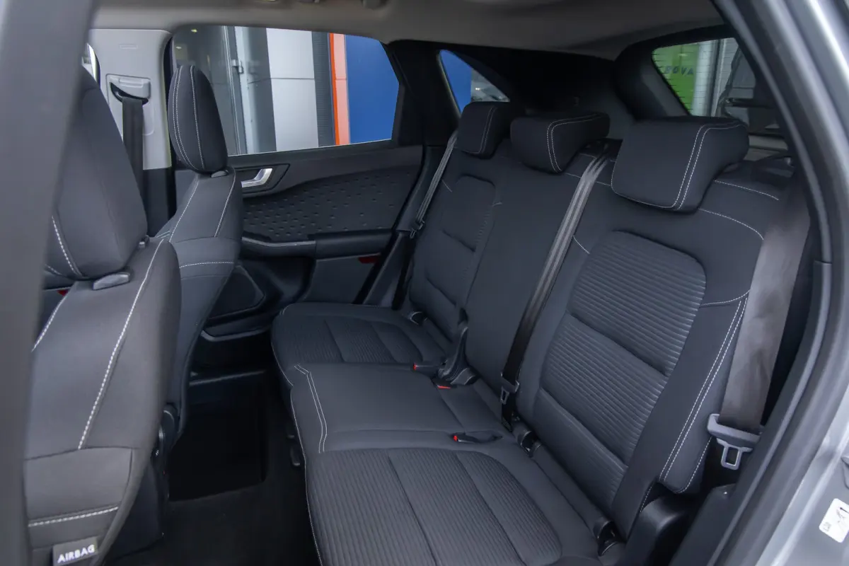 1.5 EcoBoost Titanium | Trekhaak/1800kg trekgewicht | Panoramadak | Head-up | Apple Carplay/Android Auto | Stoel/stuur/voorruit verwarming | Elektrisch bedienbare achterklep | Keyless | Appl