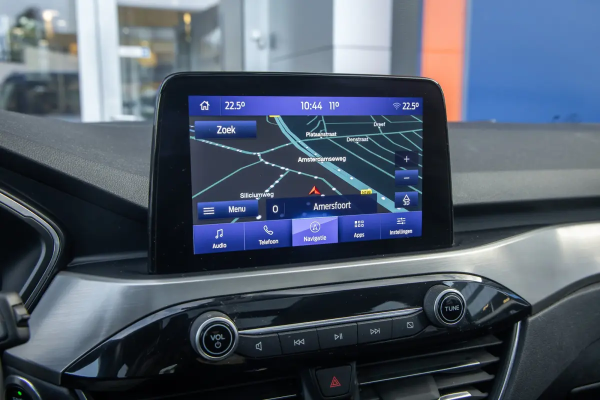 1.5 EcoBoost Titanium | Trekhaak/1800kg trekgewicht | Panoramadak | Head-up | Apple Carplay/Android Auto | Stoel/stuur/voorruit verwarming | Elektrisch bedienbare achterklep | Keyless | Appl