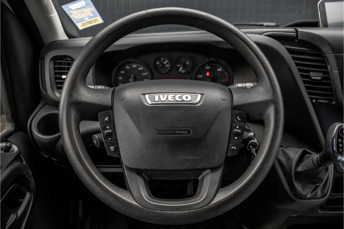 35S14 | Automaat | 3-Zits | Camera | Cruise | Airco | Trekhaak