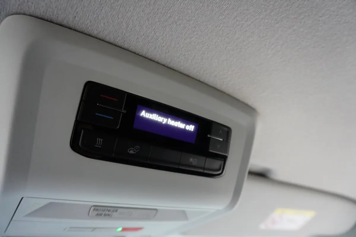 150pk L2H1 Apple carplay ACC Cruise control Parkeersensoren Standkachel Stoelverwarming