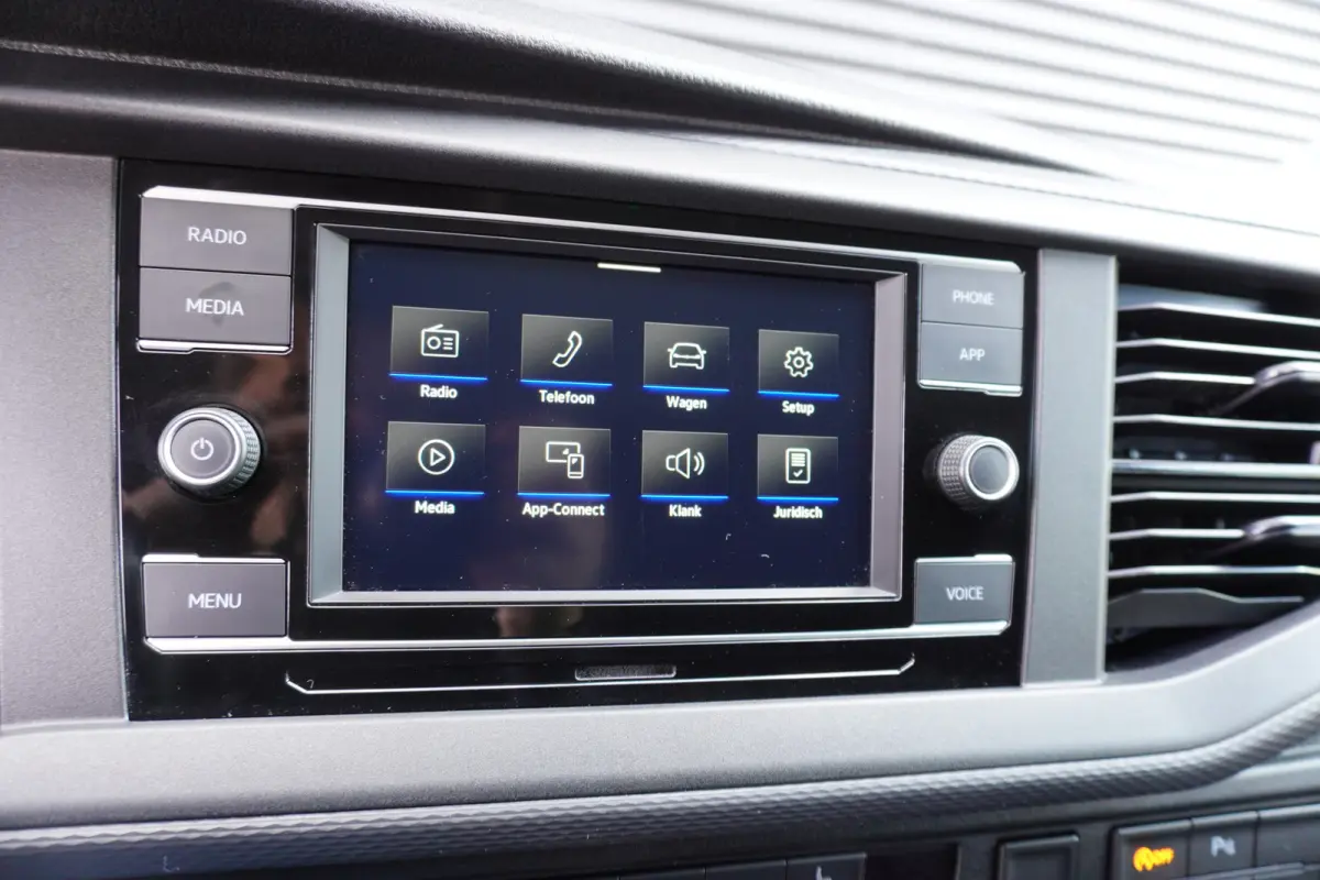 150pk L2H1 Apple carplay ACC Cruise control Parkeersensoren Standkachel Stoelverwarming