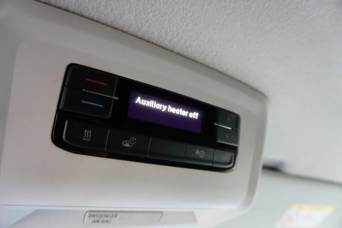 150pk L2H1 Apple carplay ACC Cruise control Parkeersensoren Standkachel Stoelverwarming