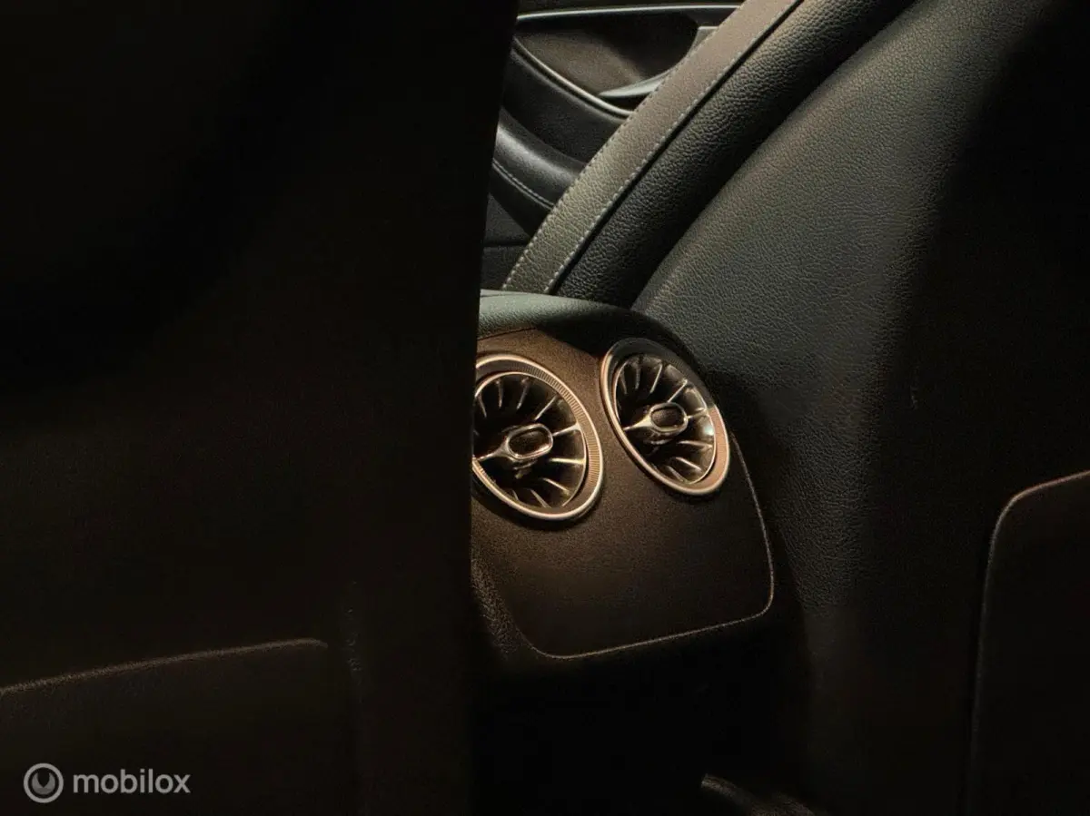 450 4MATIC Premium AMG-line [ Burm. widescreen historie ]