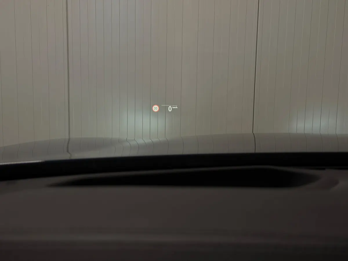 530e xDrive M Sport Pro Pano HUD Massage Laser 4-Wielbesturing Shadowline 360 Camera Softclose Dealer Onderhou