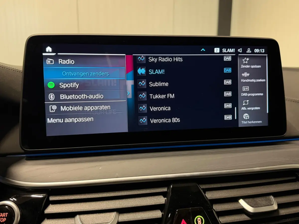 530e xDrive M Sport Pro Pano HUD Massage Laser 4-Wielbesturing Shadowline 360 Camera Softclose Dealer Onderhou