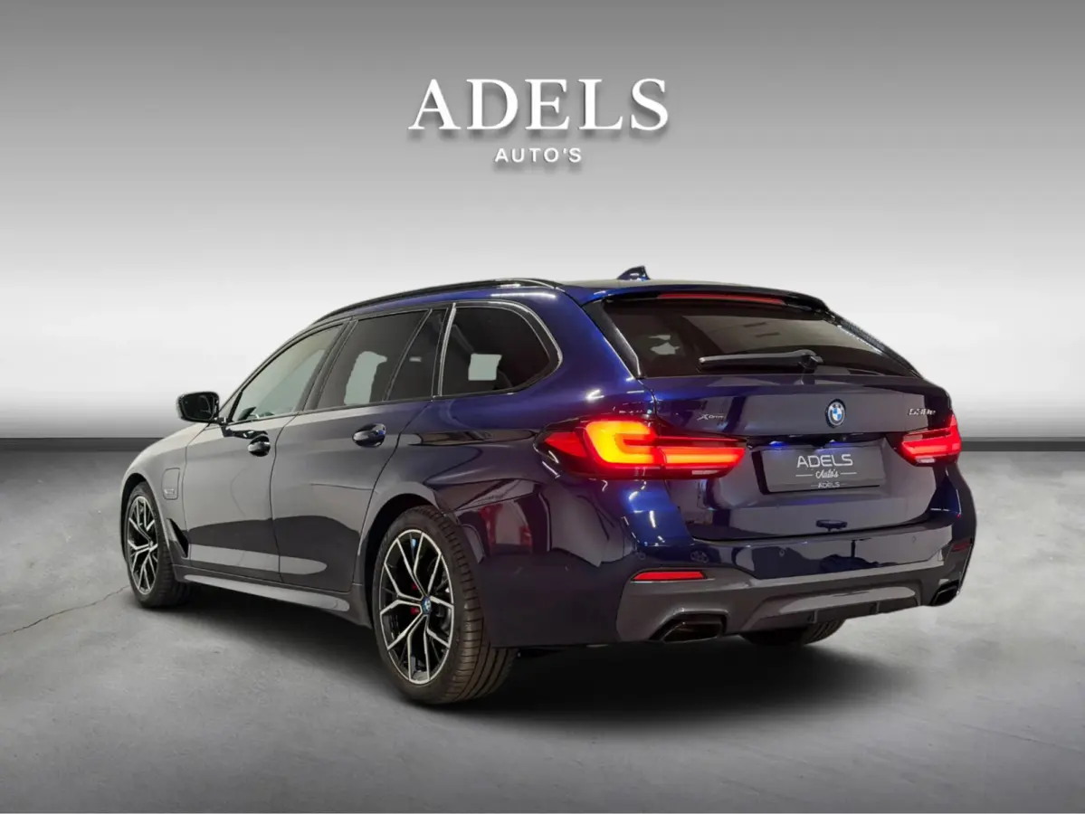 530e xDrive M Sport Pro Pano HUD Massage Laser 4-Wielbesturing Shadowline 360 Camera Softclose Dealer Onderhou