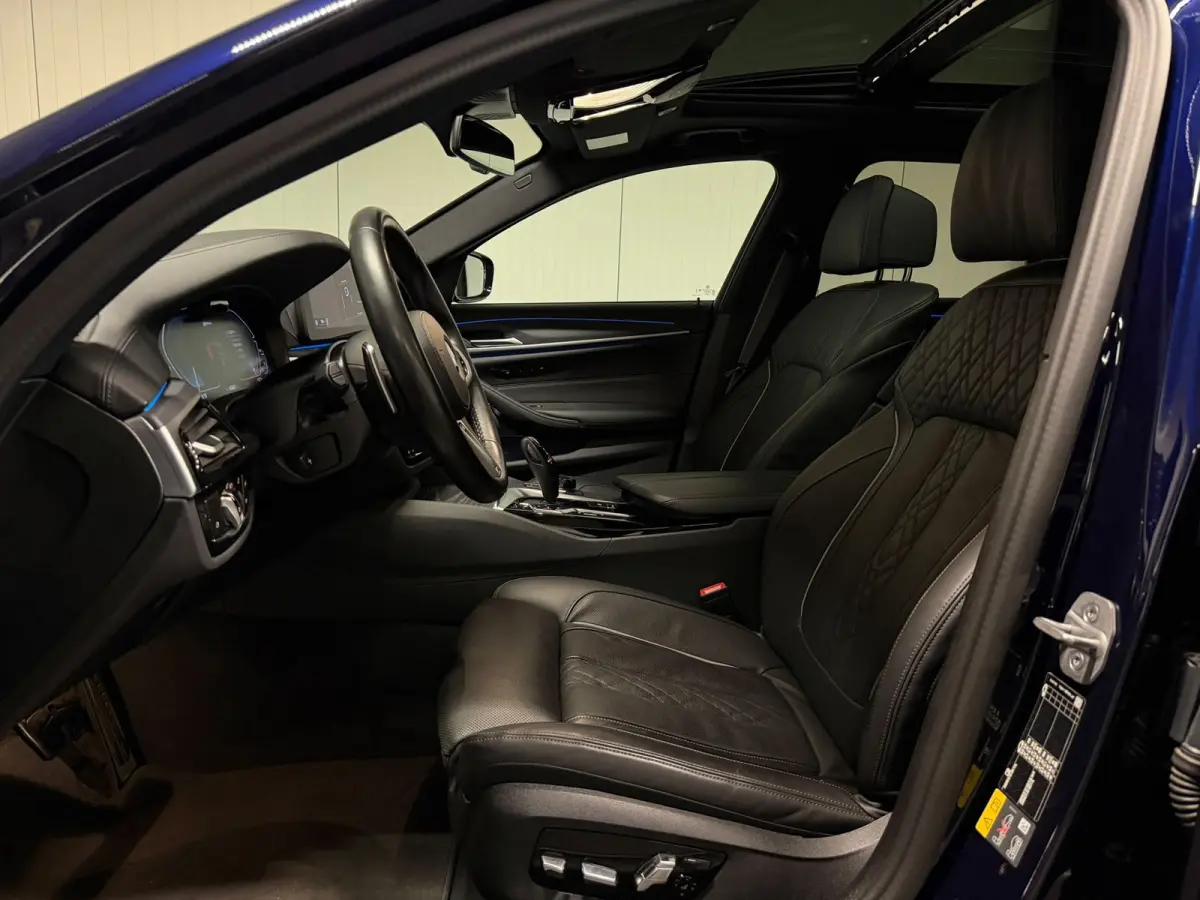 530e xDrive M Sport Pro Pano HUD Massage Laser 4-Wielbesturing Shadowline 360 Camera Softclose Dealer Onderhou