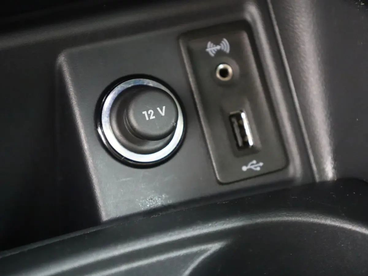 1.0 EcoTSI FR Connect | Navi | Pano | Apple / Android Auto | LMV | PDC | Stoelverwarming | Prijs Rijklaar!!