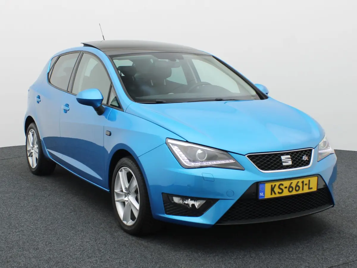 1.0 EcoTSI FR Connect | Navi | Pano | Apple / Android Auto | LMV | PDC | Stoelverwarming | Prijs Rijklaar!!