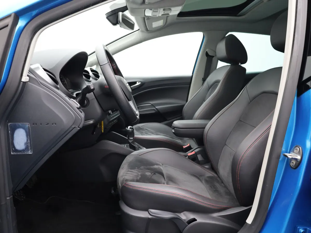 1.0 EcoTSI FR Connect | Navi | Pano | Apple / Android Auto | LMV | PDC | Stoelverwarming | Prijs Rijklaar!!
