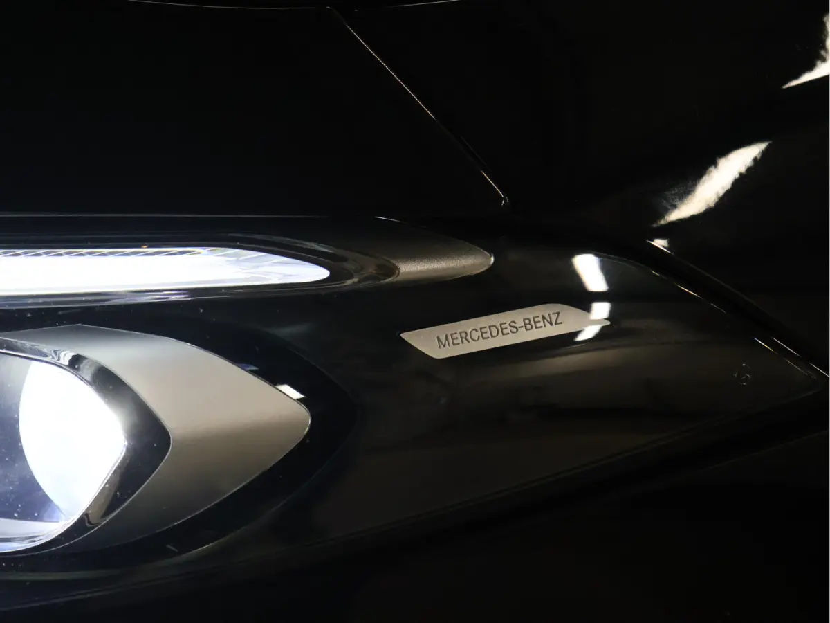 180 Business Solution Luxury [SCHUIFKANTELDAK, SFEERVERLICHTING, STOELVERWARMING, CRUISE CONTROL, MEMORY SEATS, CAMERA, PDC V+A, DIGITAL DASH, LEDER, BLUETOOTH, NAVIGATIE, CLIMATE CONTROL, N
